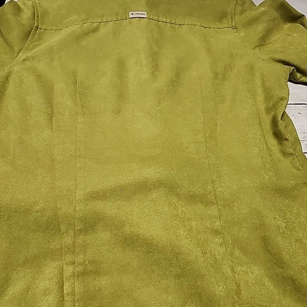 Columbia XCO Pistachio Green Faux Suede Pearl Snap Long Sleeve Shirt Women's M